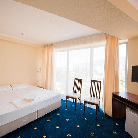 Evropa Hotel Gagra Esterno foto